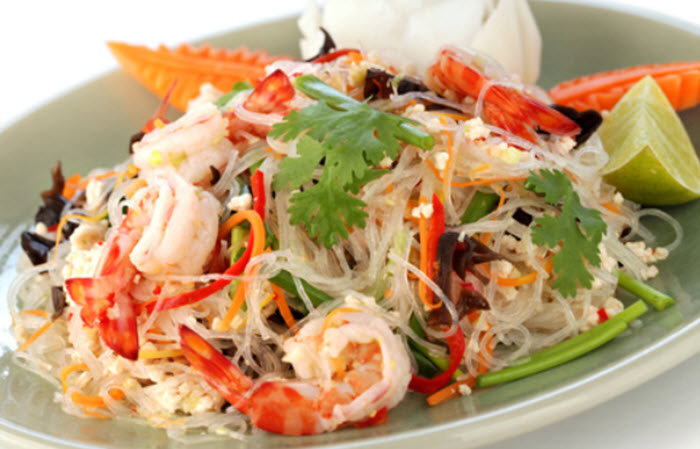 Yum Woon Sen (salad)